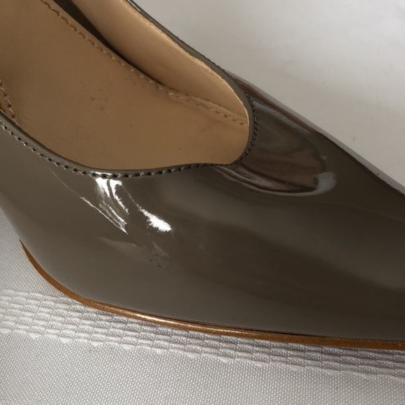 Guess Neutral Tone shoes - Picture 5 of 5